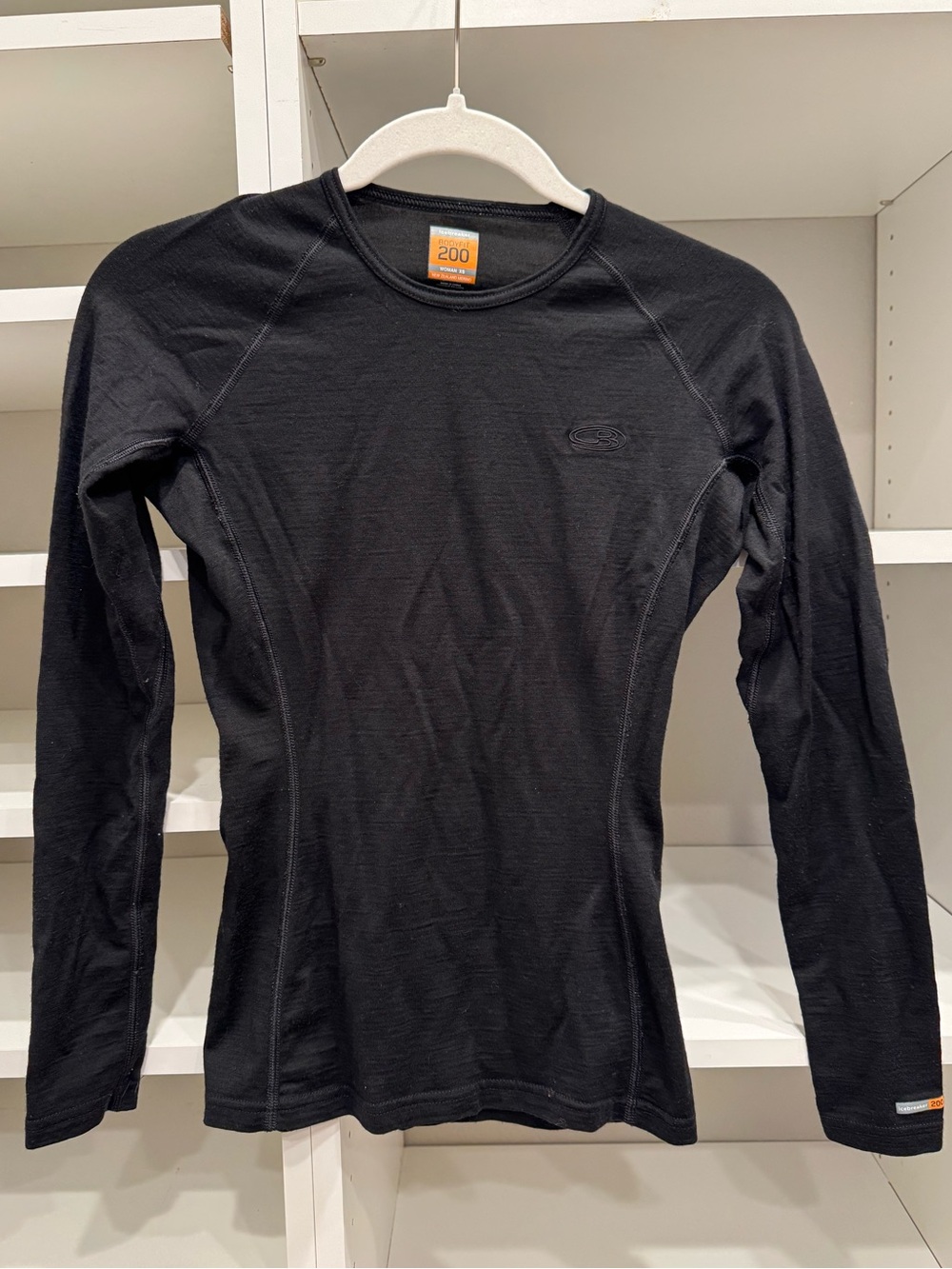 Icebreaker Bodyfit 200 100% Merino Wool Long-Sleeve Black Base Layer, Size XS